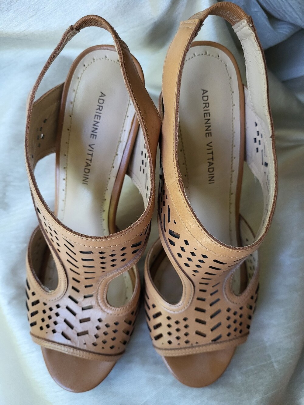 Adrienne Vittadini Tan Leather Cutout Open Toe Slingback Heels 8.5M - Picture 3 of 16